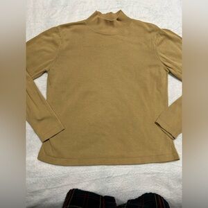 Talbots Tan camel long sleeve Mock Neck Sweater size medium